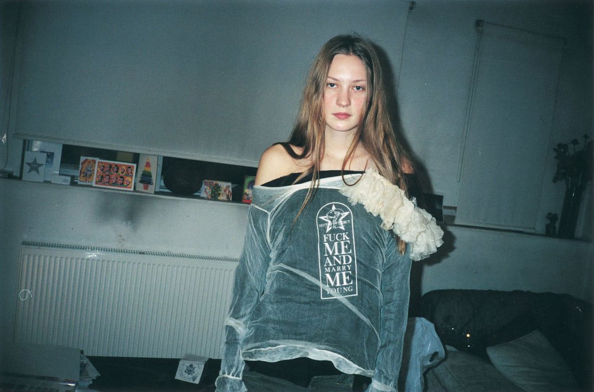DIARY - CORINNE DAY | VEINS BOOKS